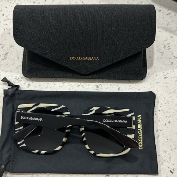 Authentic Dolce & Gabbana Sunglasses - Picture 4 of 5